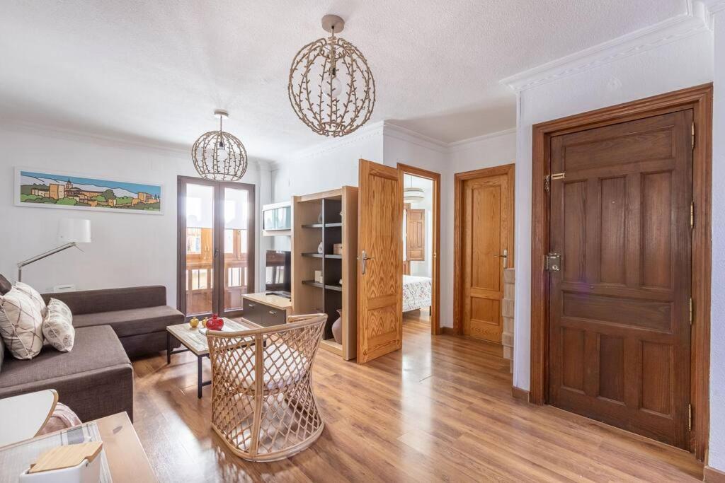 גרנדה Apartamento Con Terraza A 4 Minutos De La Catedral מראה חיצוני תמונה