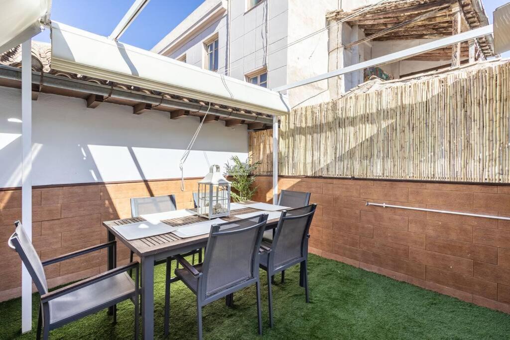 גרנדה Apartamento Con Terraza A 4 Minutos De La Catedral מראה חיצוני תמונה